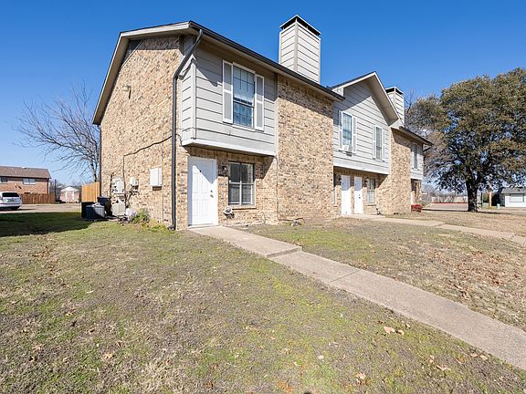 5th image of 2813 Wimbledon Ct APT B