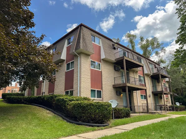 211 E Main St, Addison, MI 49220