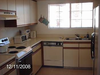 5th image of 500 S Farrell Dr Unit B14