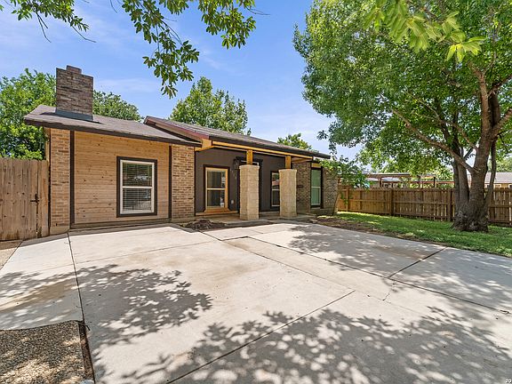 4th image of 6750 PARADISE OAK DR