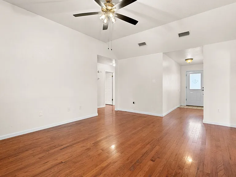 122 County Road 4936 — Photo 47