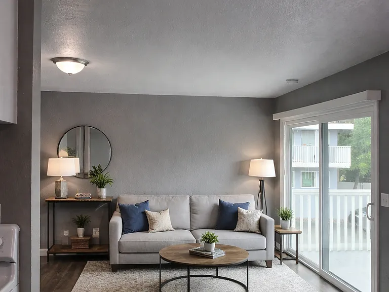 2131 Sacramento St #4 — Photo 1