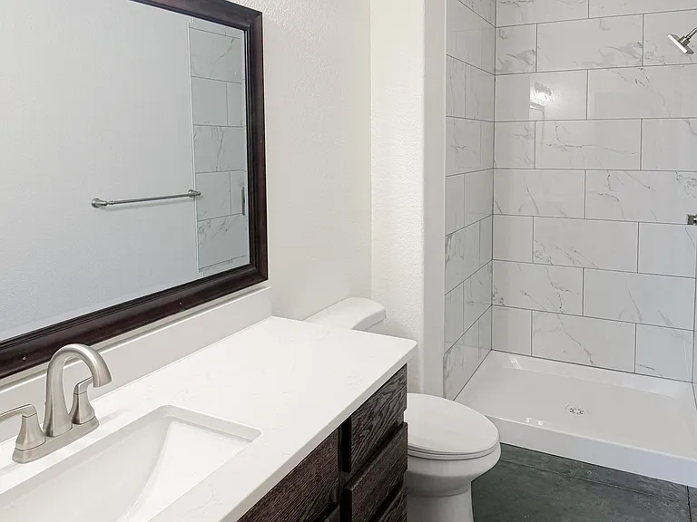 671 Valley View Dr — Photo 6