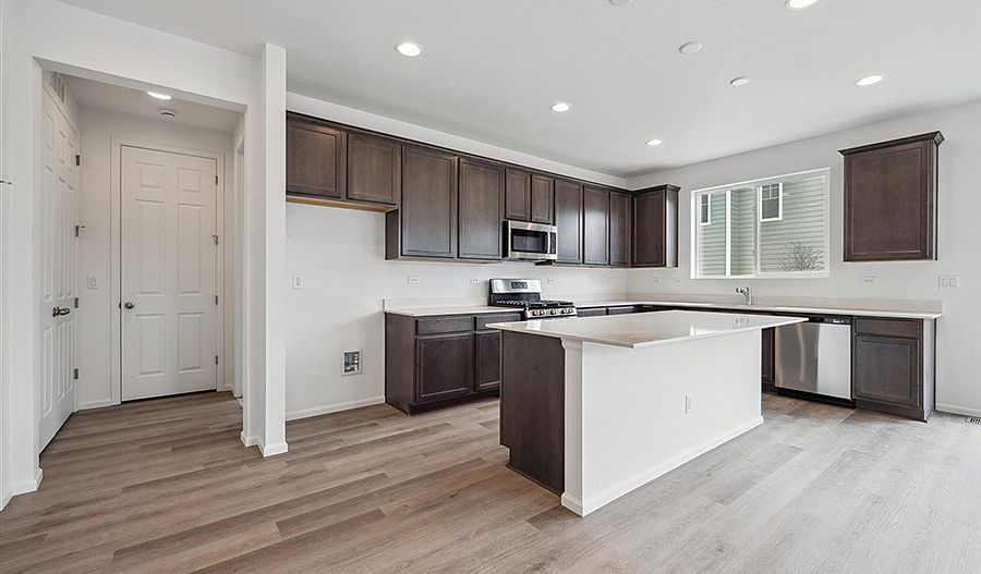 6625 N Nepal St, Aurora, CO 80019 | Zillow
