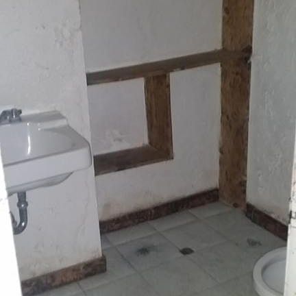 3rd image of 580 Cliff St