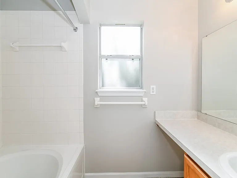 3111 Wavering Ln — Photo 10