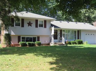 69 Barlow Dr, Rochester, NY 14626