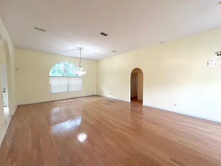 87 Rose Dr — Photo 17