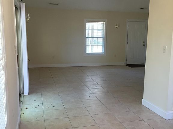 5th image of 5746 Camellia Ln