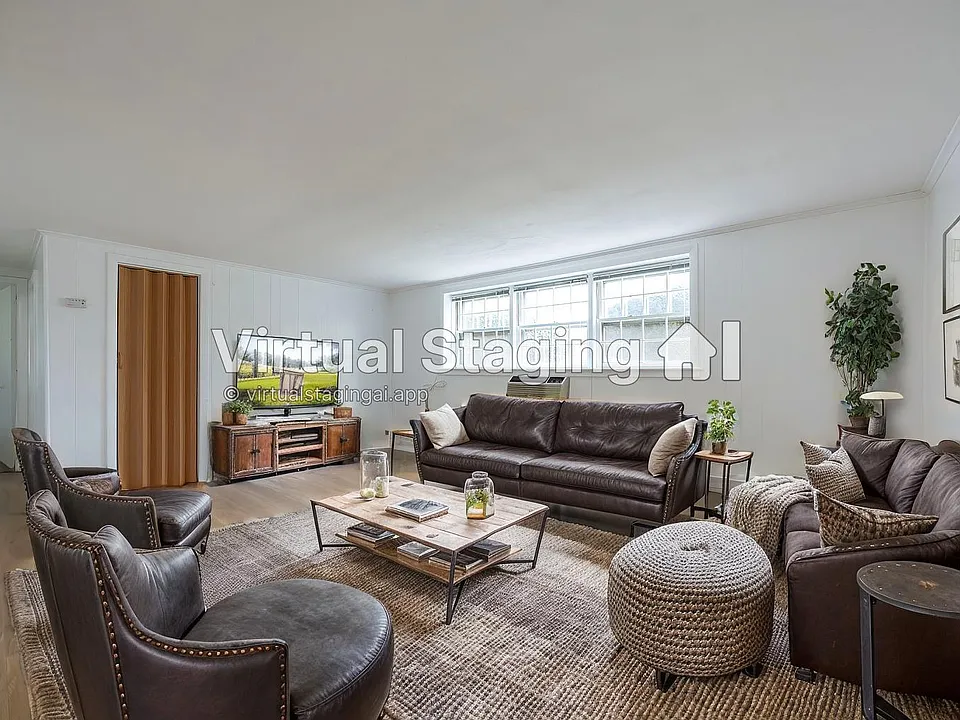 670 Main St #1
