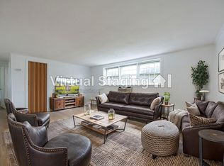 670 Main St APT 1, Walpole, MA 02081