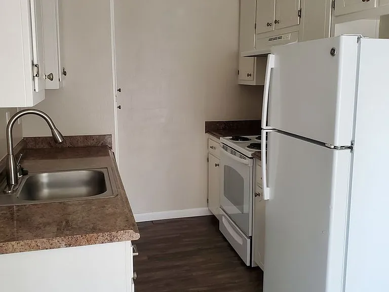1500 Lake Blvd — Photo 5