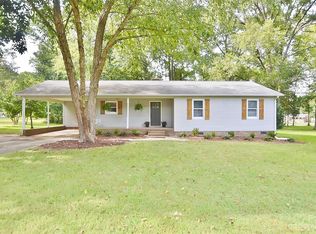 401 Autumn Dr, Harrisburg, NC 28075