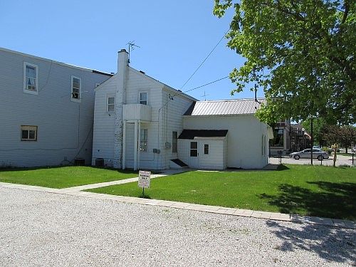 2nd image of 932 Indiana Ave