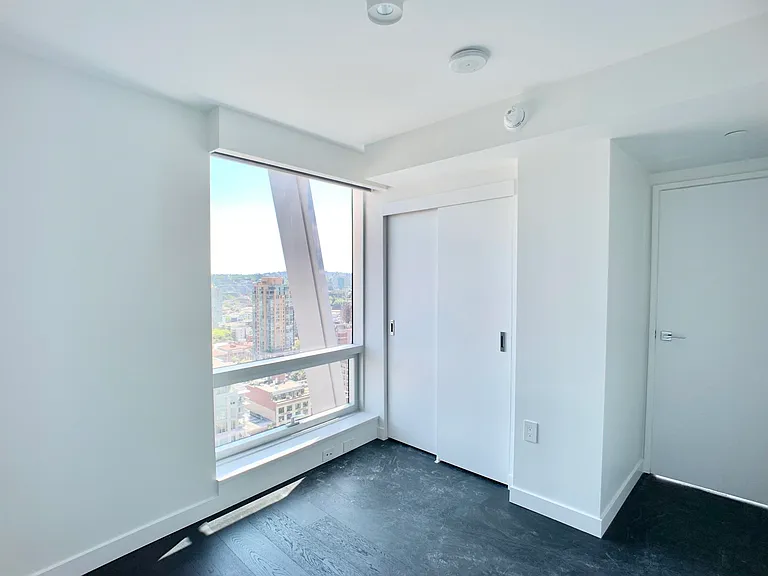 1111 Richards St — Photo 18