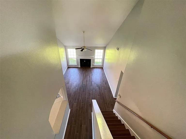 6638 Chantalle Dr — Photo 16