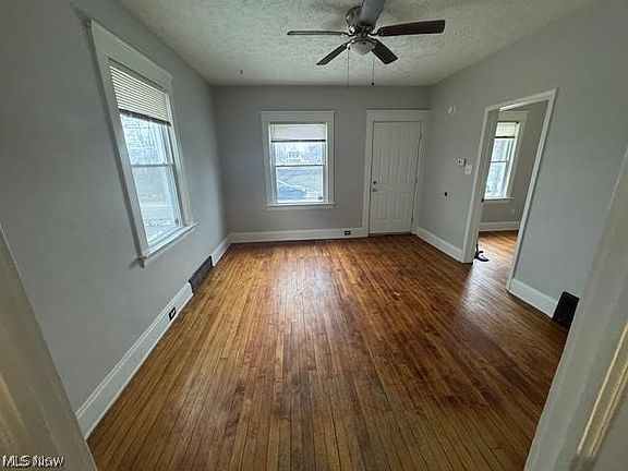5th image of 3733 W 14th St