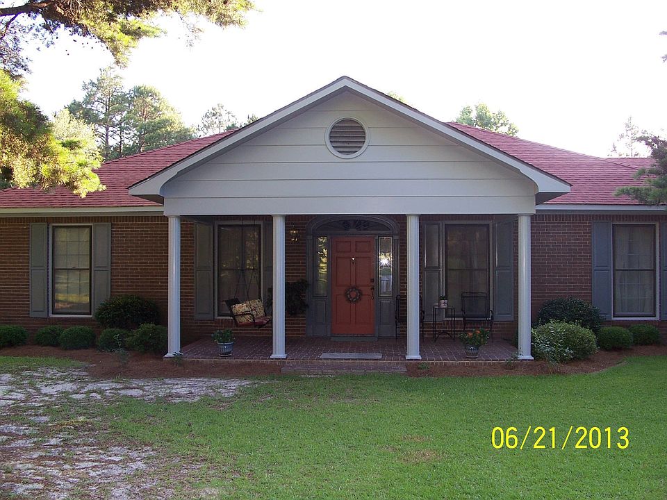 NEWLY PAINTED 4/2013