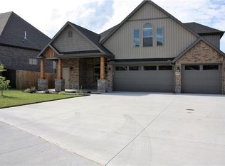4406 SW Alfalfa Ave, Bentonville, AR 72712