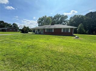 147 Follansbee Rd, Winston Salem, NC 27107