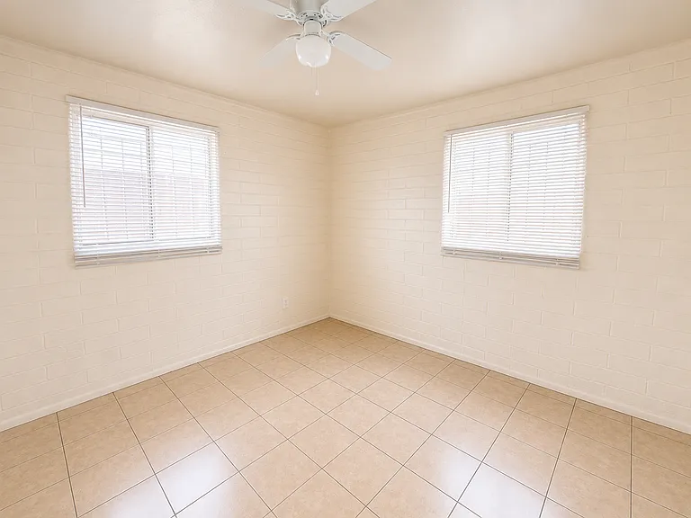 5437 S 14th Way — Photo 10
