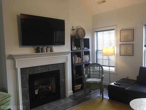 2nd image of 525 Silver Leaf Dr