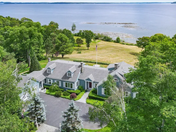 237 Searsport Avenue, Belfast, ME 04915