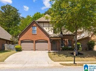 2295 Abbeyglen Cir, Birmingham, AL 35226