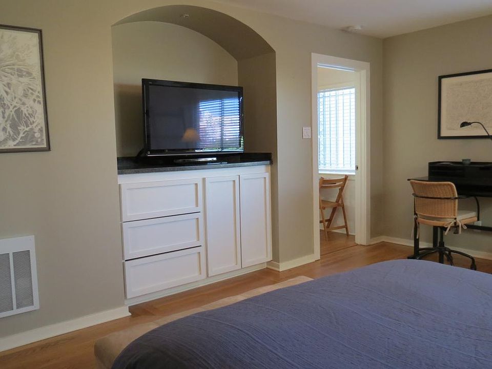 1st image of 2450 Greenwich St #A