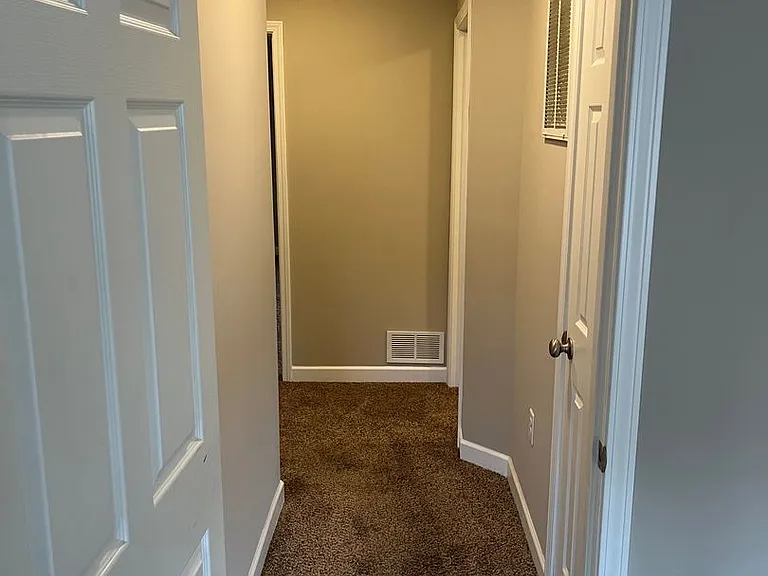 736 Village Creek Dr — Photo 13
