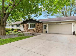 1909 April Ln, Stevens Point, WI 54481