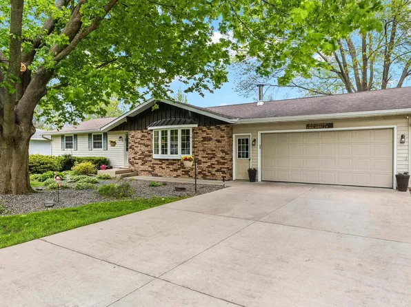 1909 APRIL LANE, Stevens Point, WI 54481