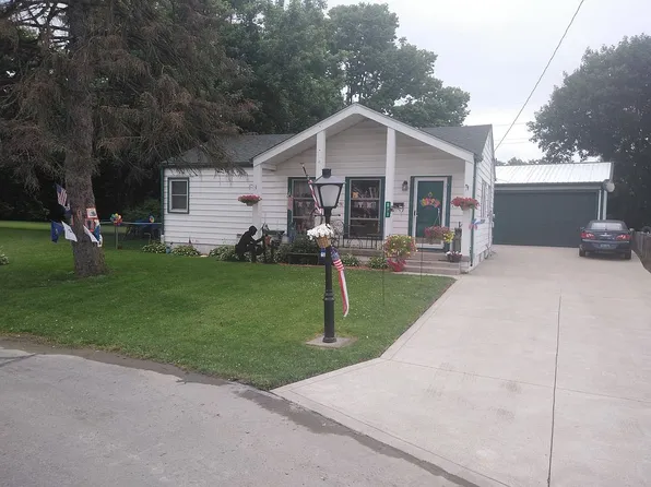 891 Geneva Ave, Columbus, OH 43223