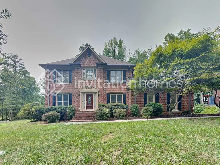 1002 Briarcliff Rd — Photo 1