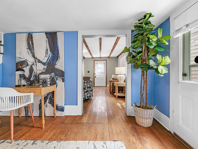 209 George St — Photo 9