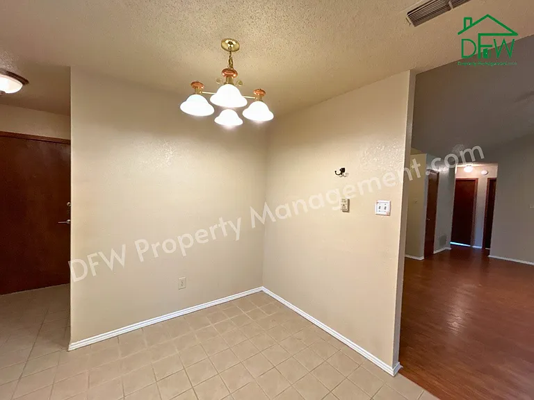 2412 Amber Hill Ln — Photo 54