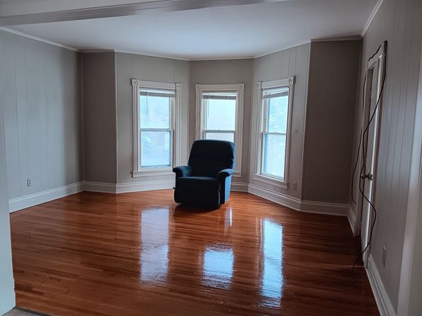 5240 Genesee St Unit 4