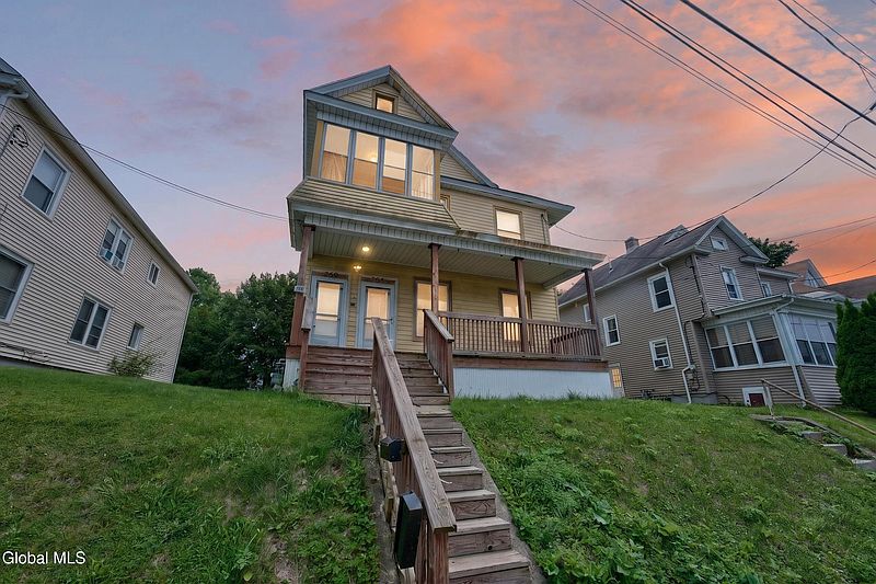 2nd image of 267-269 Vrooman Avenue