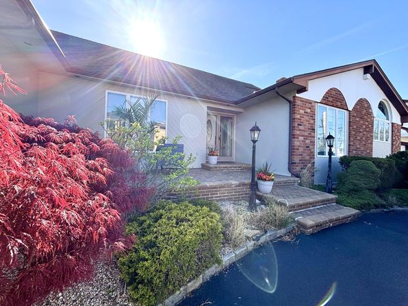 3452 Ocean Avenue, Oceanside, NY 11572