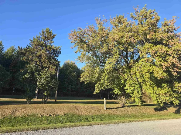 2539 E Neuman Rd, Pinconning, MI 48650