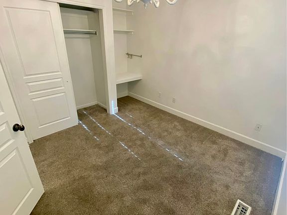 4th image of 8279 S Maple Water Dr