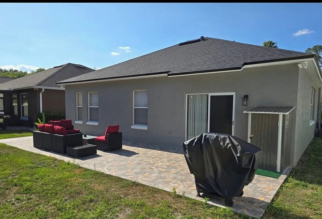 Building Photo - 15728 Green Cove Blvd
