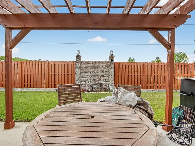 40 Roseberry Cir — Photo 37