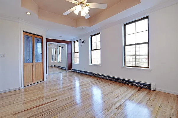 Rented by Corcoran | media 19