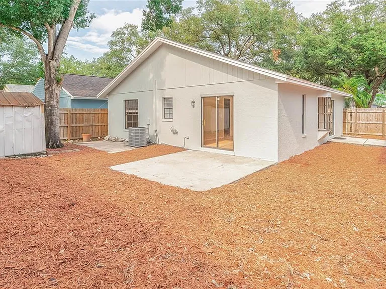 3826 Lake Shore Dr — Photo 25
