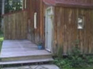 844 Round Pond Rd, Union Dale, PA 18470