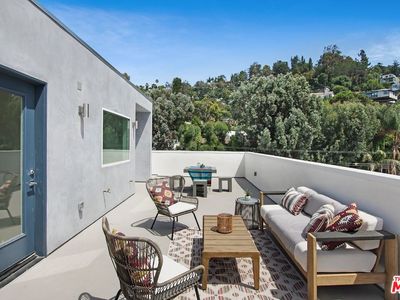 1923 Griffith Park Blvd, Los Angeles, CA, 90039