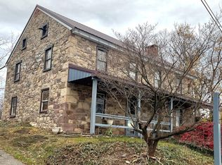 1360 Diamond Station Rd, Ephrata, PA 17522