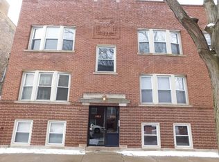 2453 W Sunnyside Ave, Chicago, IL 60625
