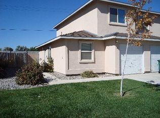 695 Starlite Dr UNIT B, Fernley, NV 89408